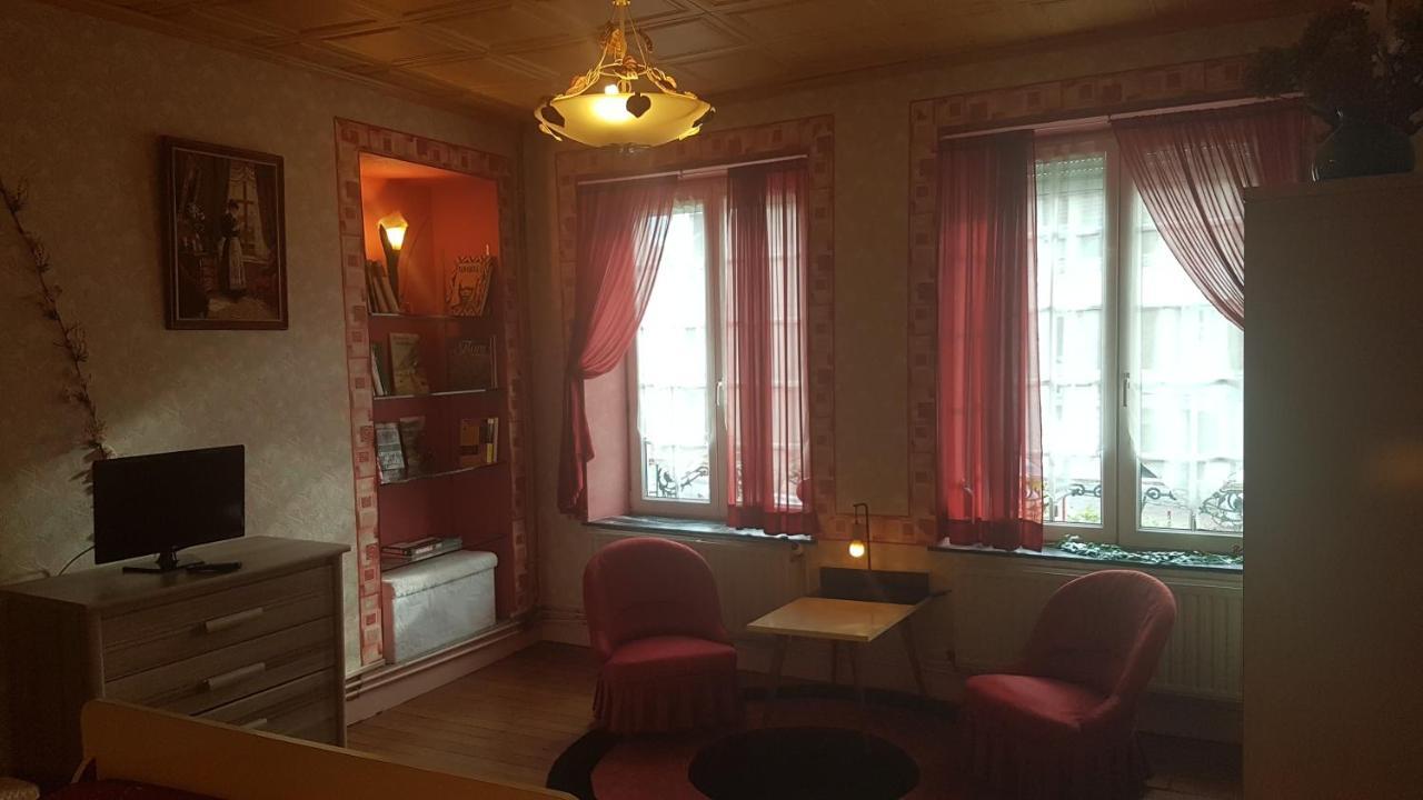 Le Point Du Jour Bed & Breakfast Revin  Luaran gambar