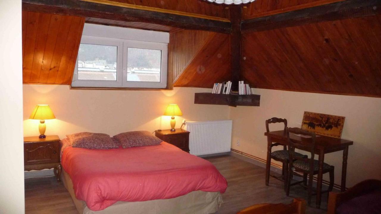 Le Point Du Jour Bed & Breakfast Revin  Luaran gambar